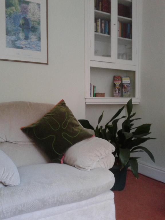 Bryn Llewelyn Bed & Breakfast เบเทส-อี-คอย ภายนอก รูปภาพ