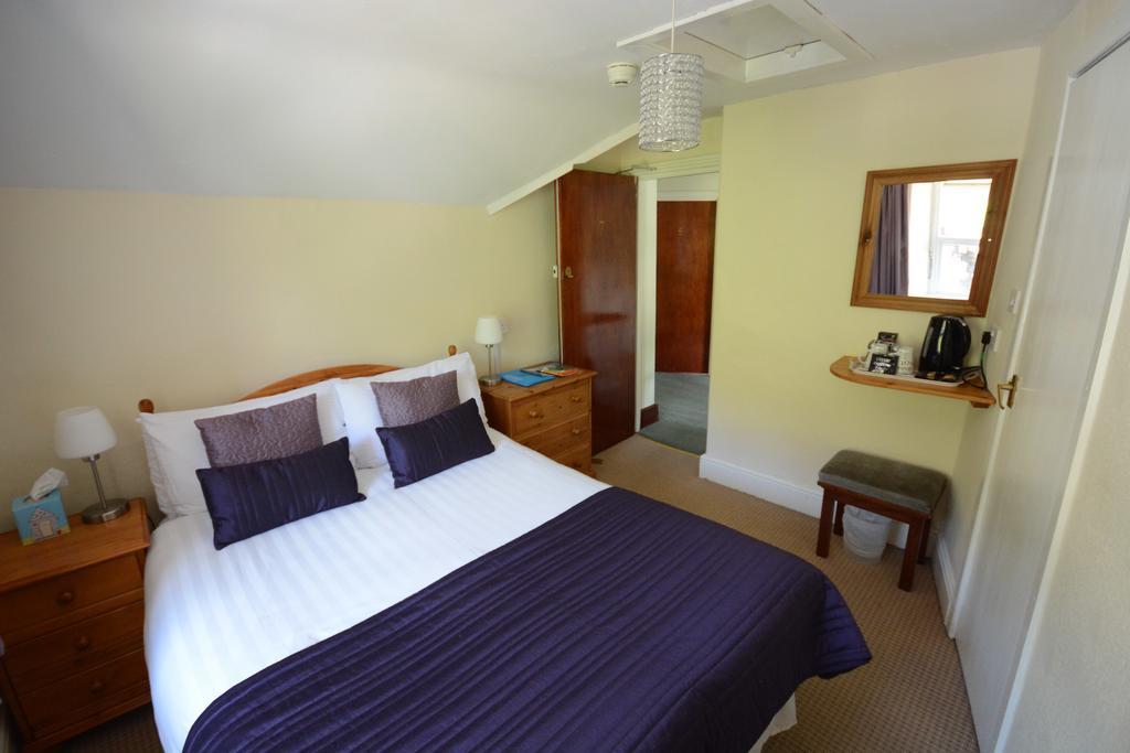 Bryn Llewelyn Bed & Breakfast เบเทส-อี-คอย ภายนอก รูปภาพ